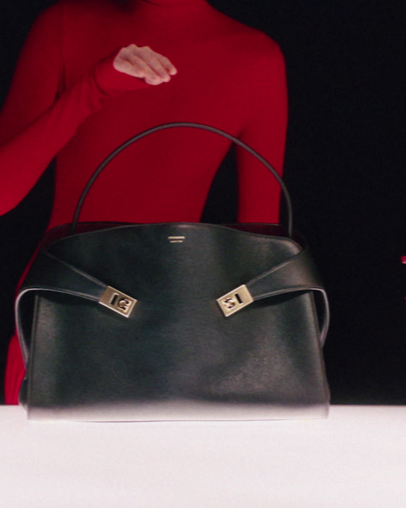 Ferragamo - Curiously Delicious Holiday - Campaigns and content